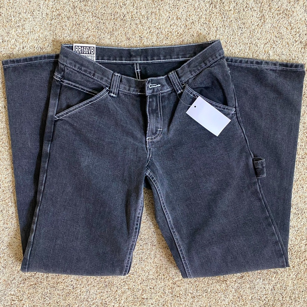 Brandy Melville brand low rise cargo jeans! Never worn!